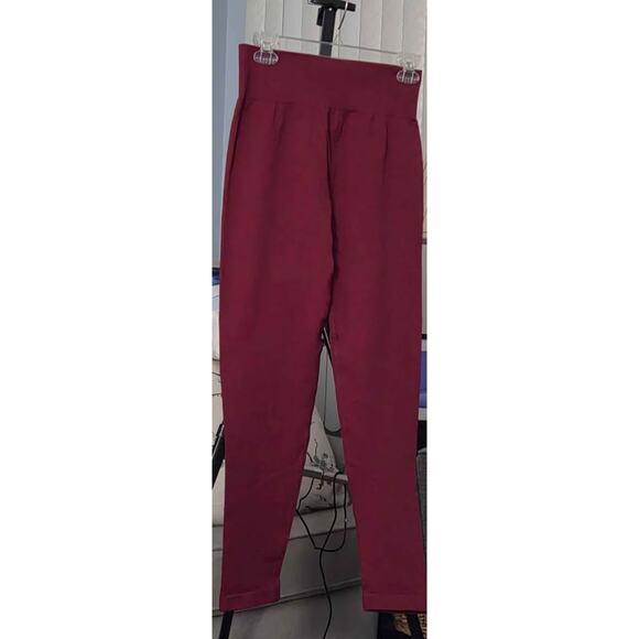 OQQ Seamless Scrunch Leggings – Size M/Burgundy NEW - Picture 1 of 6